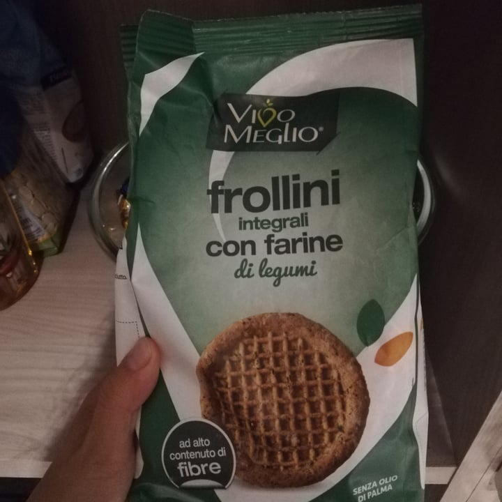 photo of Vivo Meglio Frollini integrali con farine di legumi shared by @vxvegan on  30 Oct 2021 - review