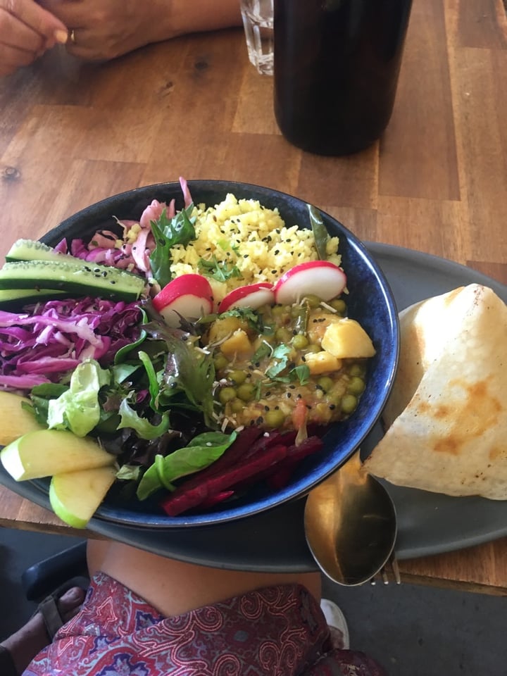 review photo of Nalinis Wholesome Streetfood Curry Bowl shared by @elissfrances on 22 Dec 2019 - review