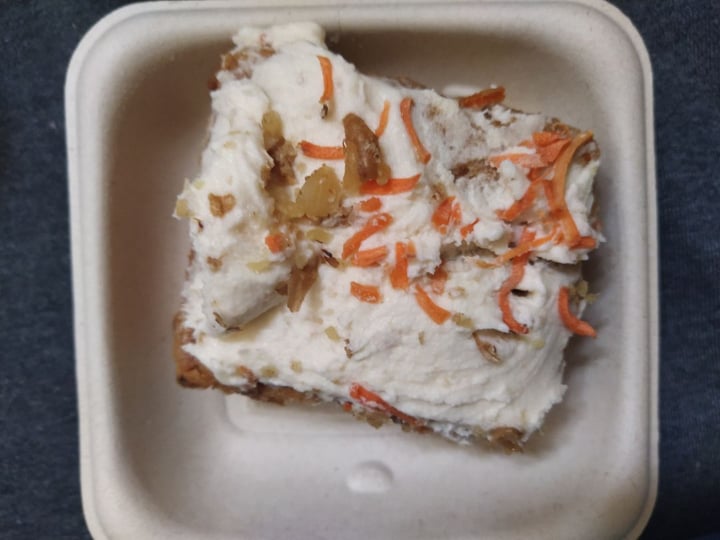 photo of Veggie Grill Carrot cake shared by @shik on  08 Apr 2020 - review