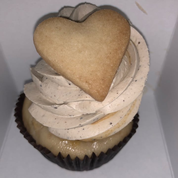 photo of Tauer Bakery Cupcake Carroty shared by @francescaglia on  10 Dec 2022 - review