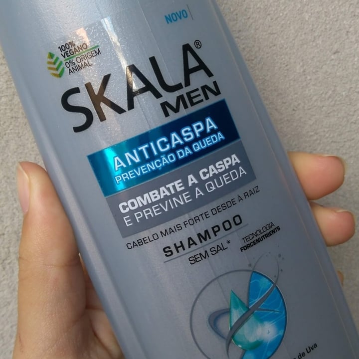 review photo of Skala Shampoo Anticaspa shared by @franveg20 on 21 Apr 2022 - review