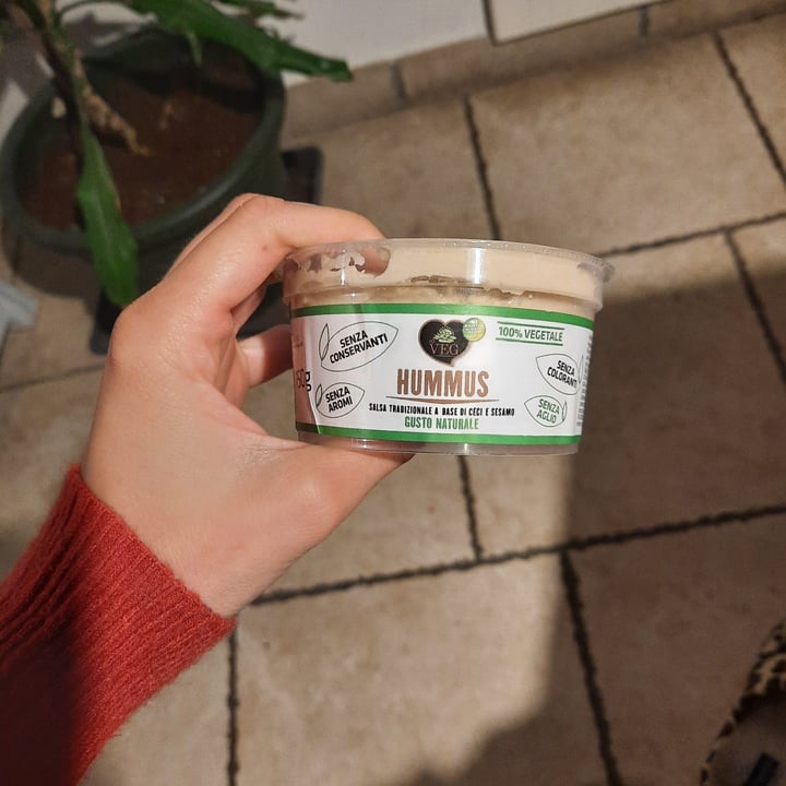 photo of ioVEG Hummus shared by @rossella97 on  13 Apr 2022 - review