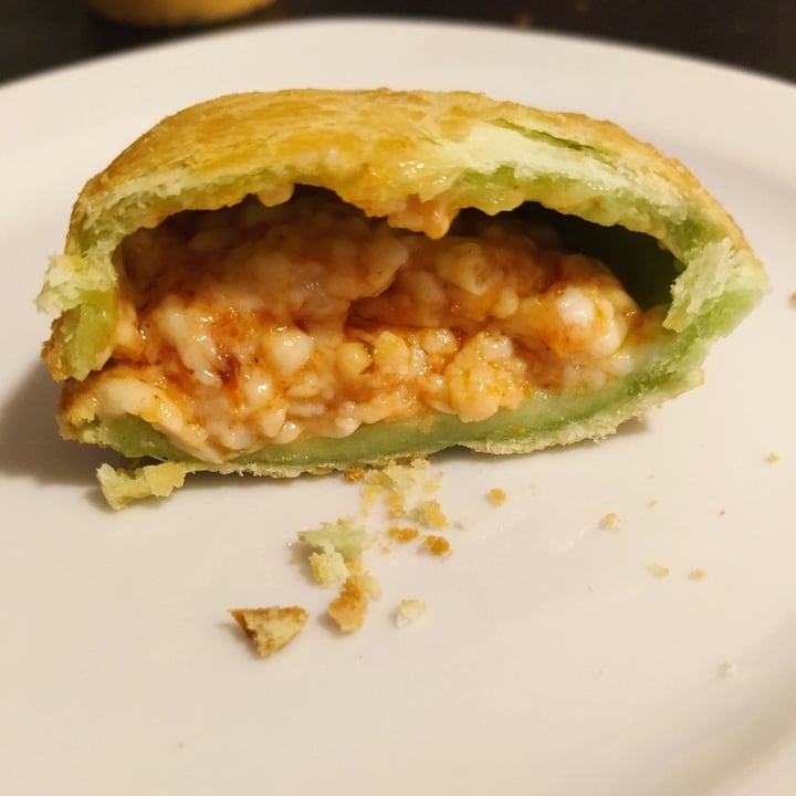 photo of Tequepops Pastelito Tipo Pizza shared by @mgyori on  30 Aug 2022 - review