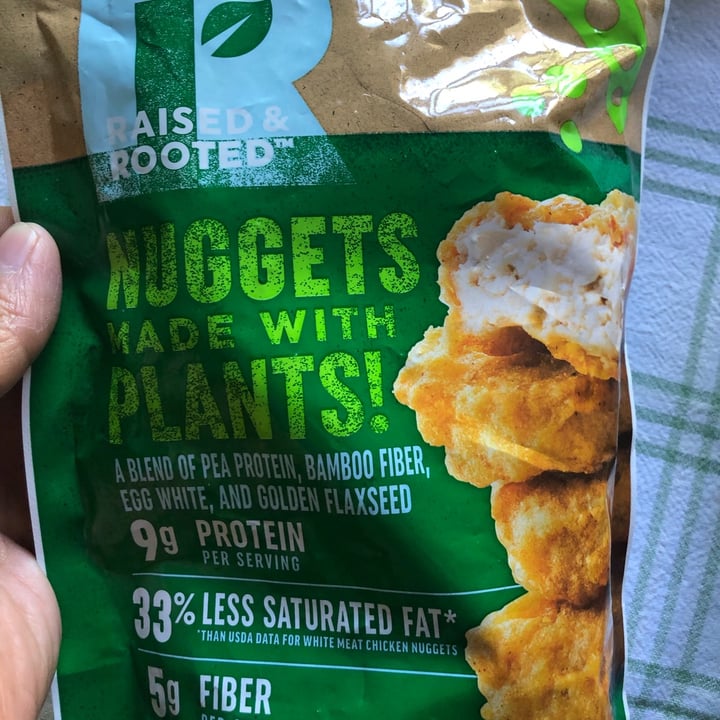 photo of Raised & Rooted Plant Based Nuggets shared by @migumillan01 on  31 May 2020 - review