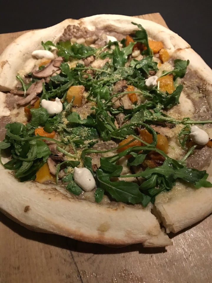 photo of Planta South Beach “Frenchie” pizza shared by @tanzaniteandturmeric on  05 Jan 2019 - review
