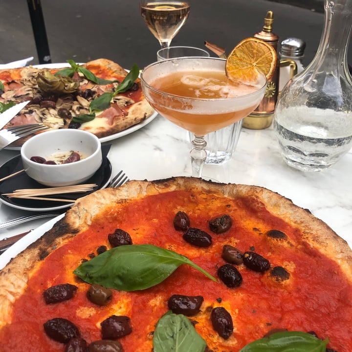 photo of Restaurant Chez Bartolo Marinara Pizza shared by @paris75 on  08 Sep 2020 - review