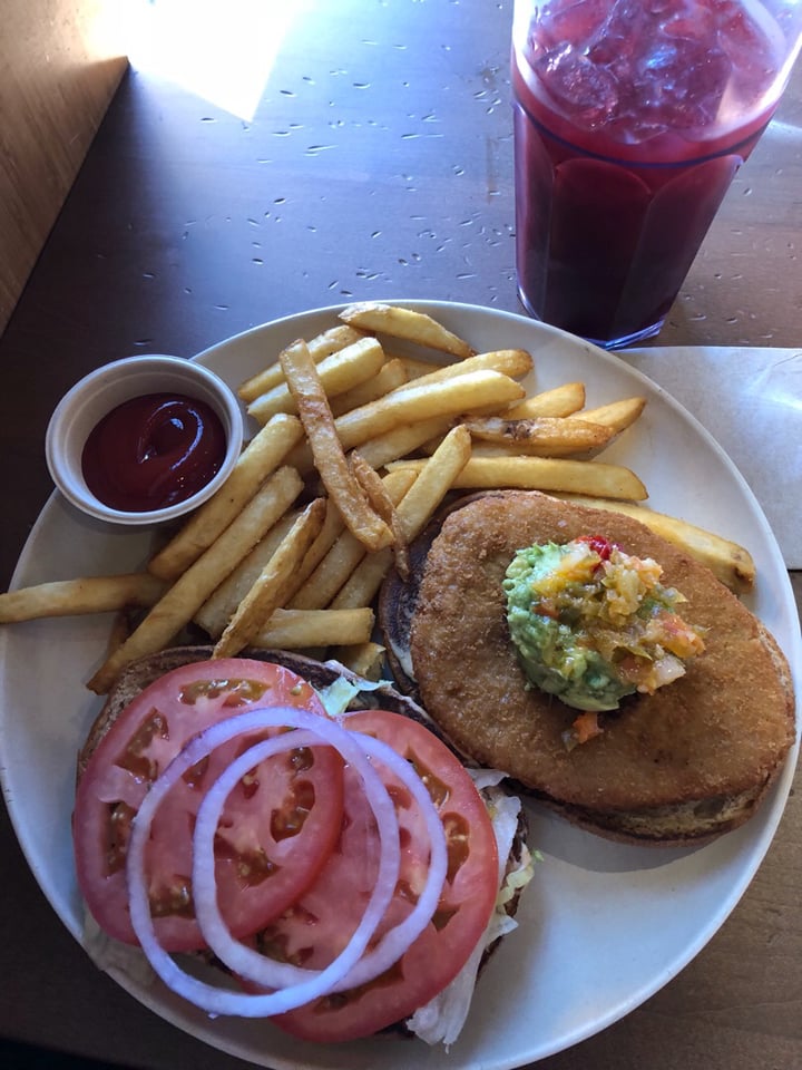 photo of Veggie Grill Santa Fe Crispy Chickin’ Sandwich shared by @deirdre on  16 Sep 2018 - review