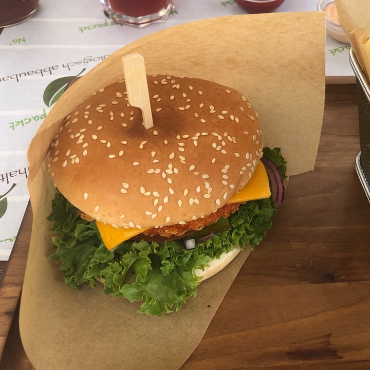 photo of Big Vegan chick vegan lover shared by @steffii on  02 Jul 2022 - review