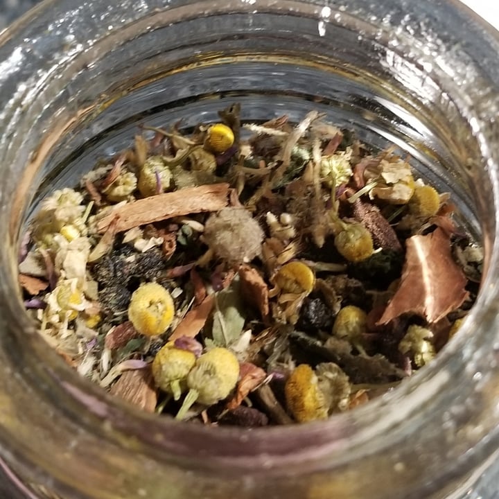 photo of Mountain Rose Herbs Red clover blossom shared by @anniemae23 on  13 Mar 2022 - review