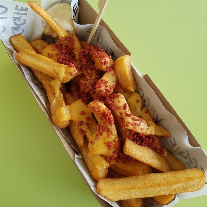 photo of Veggie Dojo Vegan Cheesy Fries shared by @shanna on  11 Dec 2020 - review