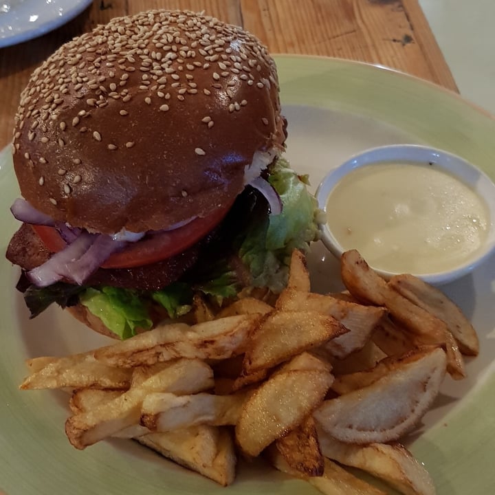 photo of Plant Vegan steak burger shared by @isha26 on  05 Jun 2020 - review