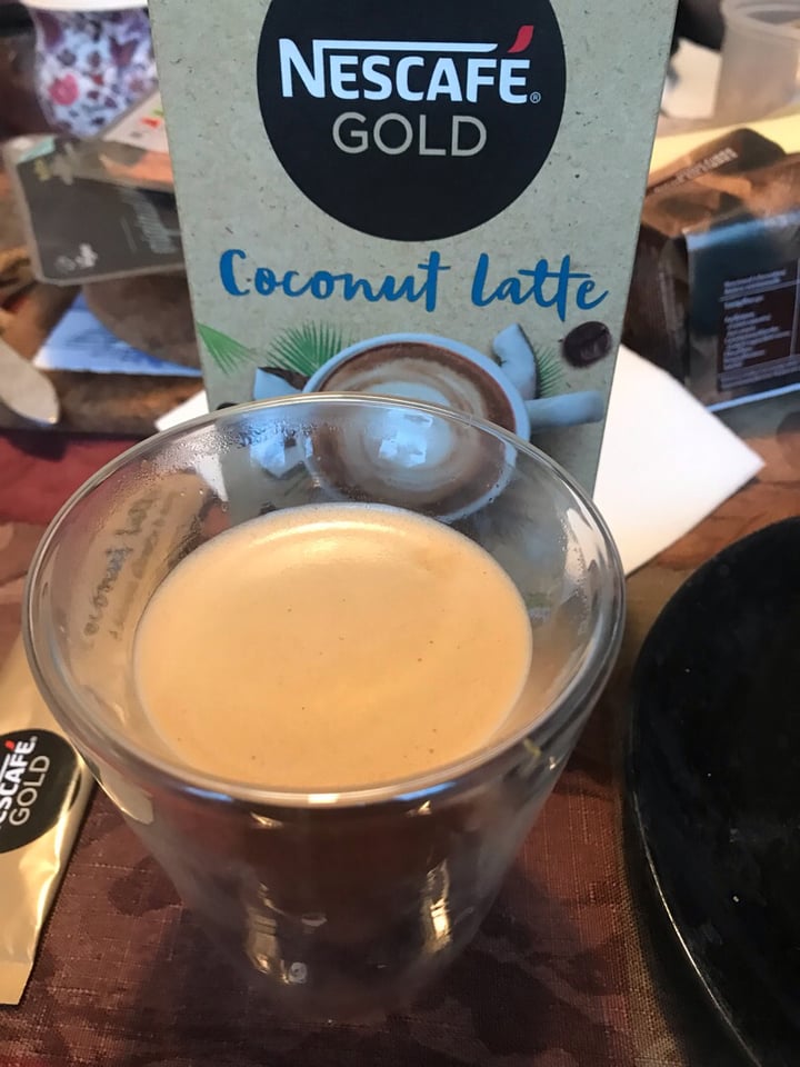 photo of Nescafé Coconut latte shared by @laragmorais on  23 Feb 2020 - review
