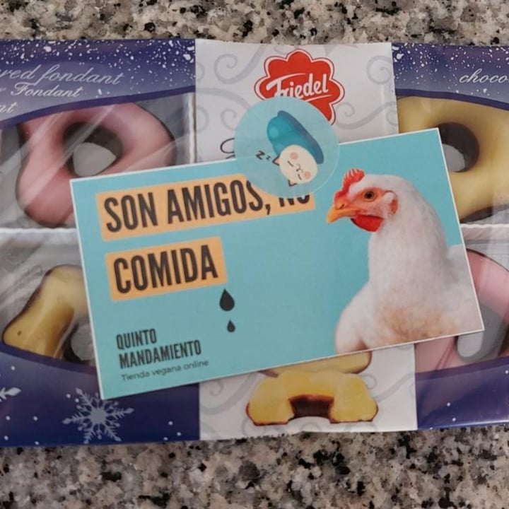 review photo of Friedel Chocolate covered fondant shared by @superraton on 11 Feb 2022 - review