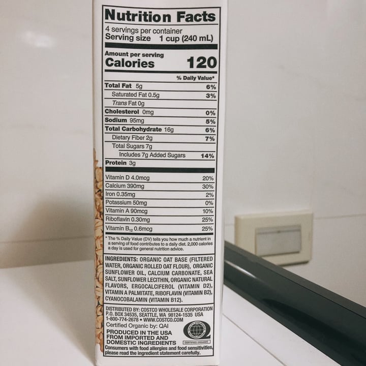 photo of Kirkland Signature Oat Milk shared by @xxxiaxxx on  23 Jul 2021 - review