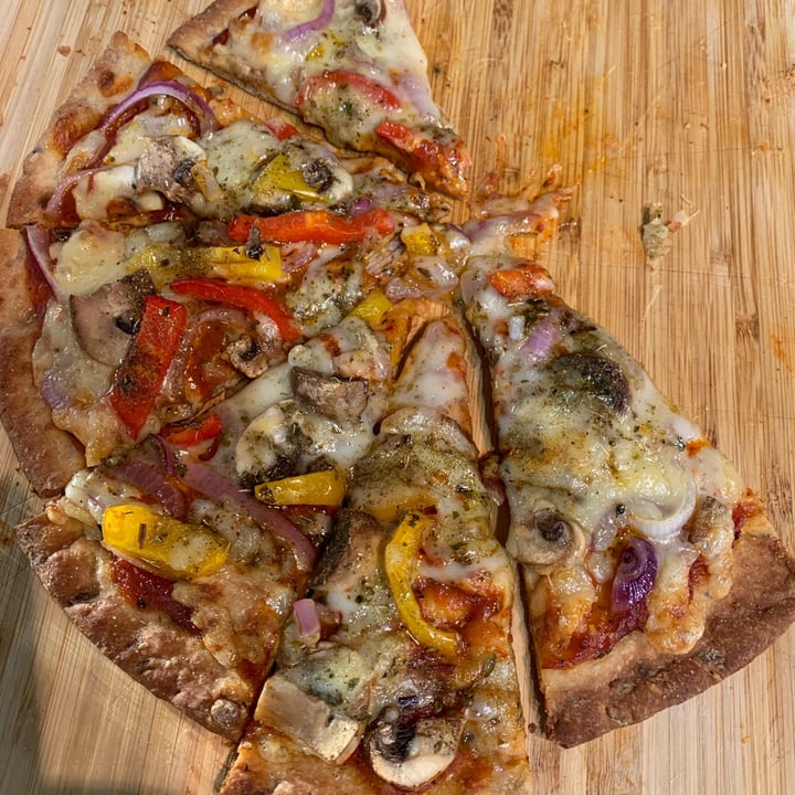review photo of Daiya Mozzarella Style Shreds shared by @ellaram on 14 Oct 2020 - review
