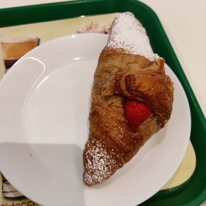 photo of Cooofe - Elnòs Shopping (BS) Brioche Sambuco E Lampone shared by @michelanice on  10 Sep 2022 - review