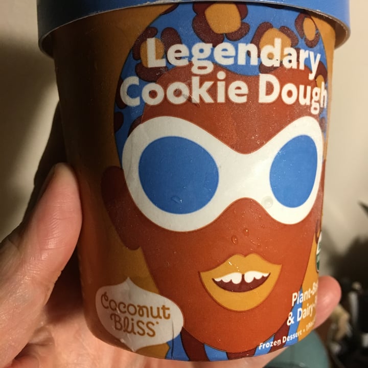 photo of Coconut Bliss legendary cookie dough shared by @pauldub on  31 Dec 2021 - review