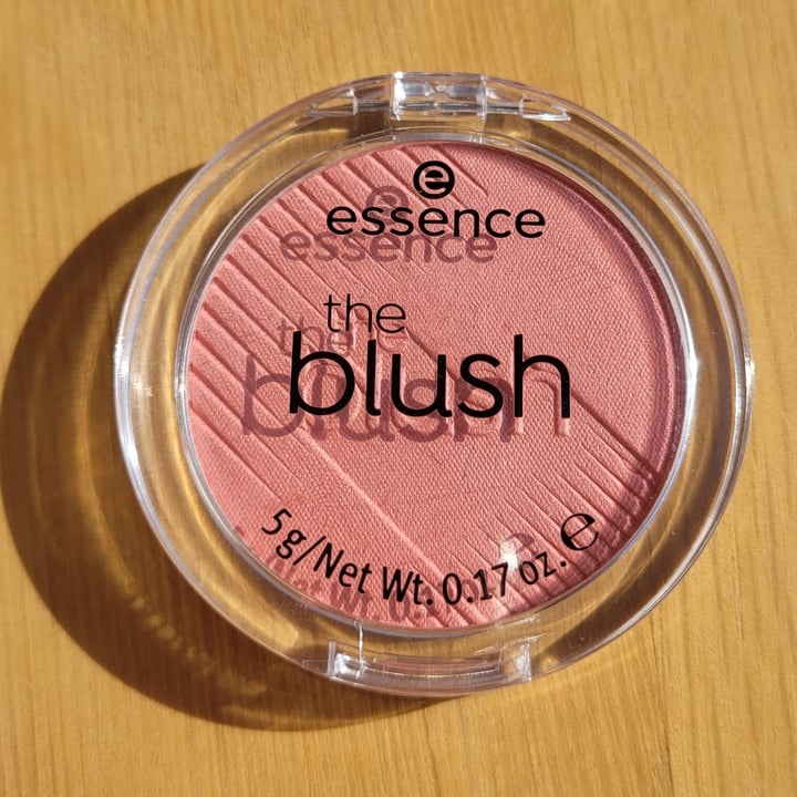 photo of Essence Cosmetics 40 Beloved Blush shared by @martyna89 on  03 Apr 2022 - review