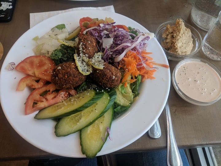 review photo of Cafe Mosaics Falafel Bowl shared by @plantbasedyeg on 07 Jun 2019 - review