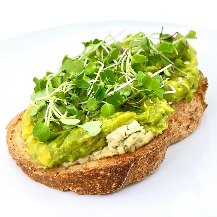 review photo of Happy Day Juice Co. Avocado Toast shared by @pdxveg on 31 Jul 2022 - review