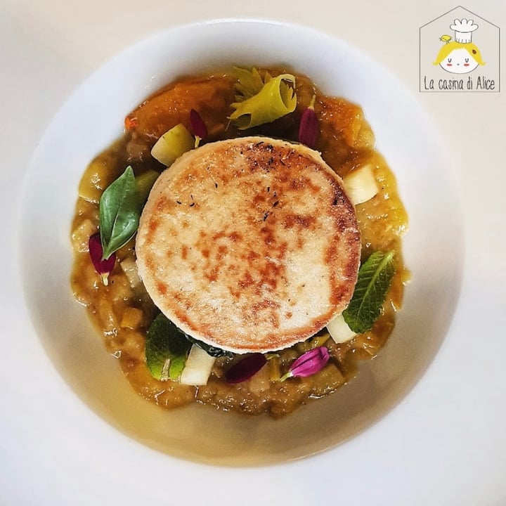 review photo of Ristorante La Casina di Alice Sfera di anacardi con spinaci, mela e pachino shared by @cofiasocco on 15 May 2022 - review