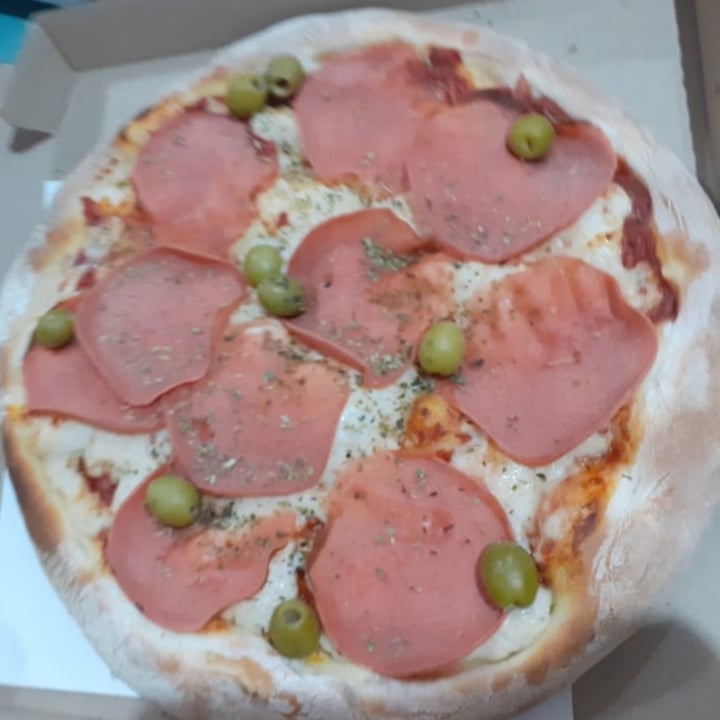 photo of Blondie Pizza Vegana Con Jamon shared by @brendaelianne on  07 Nov 2020 - review