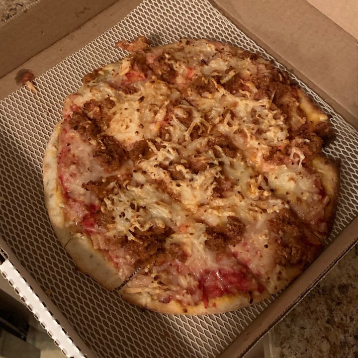 photo of Vito's Pizza and Italian Ristorante - Now Open! Build Your Own Pizza shared by @nicolealbritton on  05 Jun 2021 - review