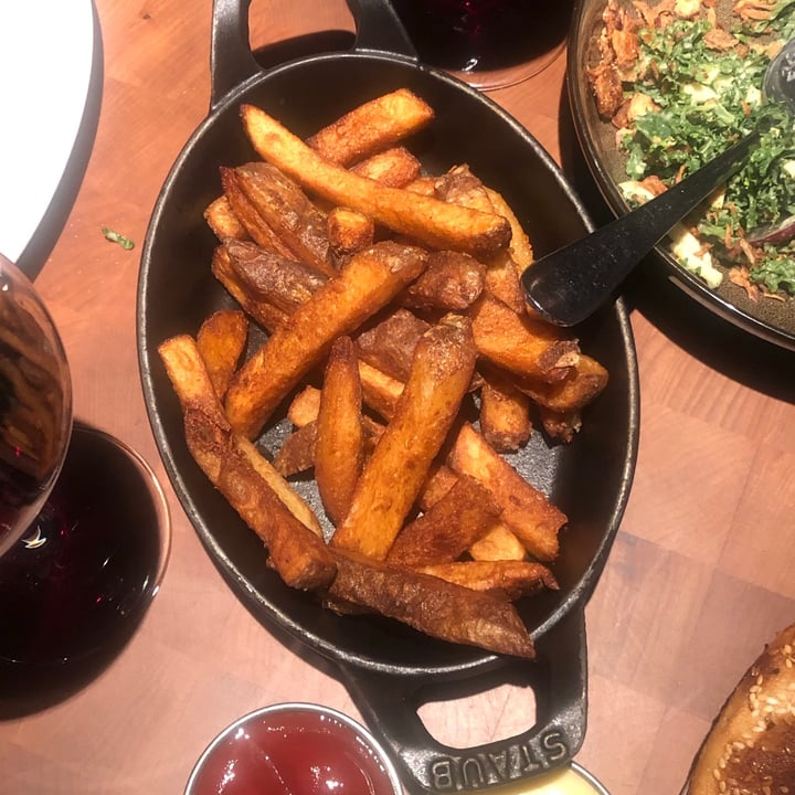 photo of Blue Label Pizza & Wine Hand Cut Fries shared by @jenniferj1s on  28 Oct 2020 - review