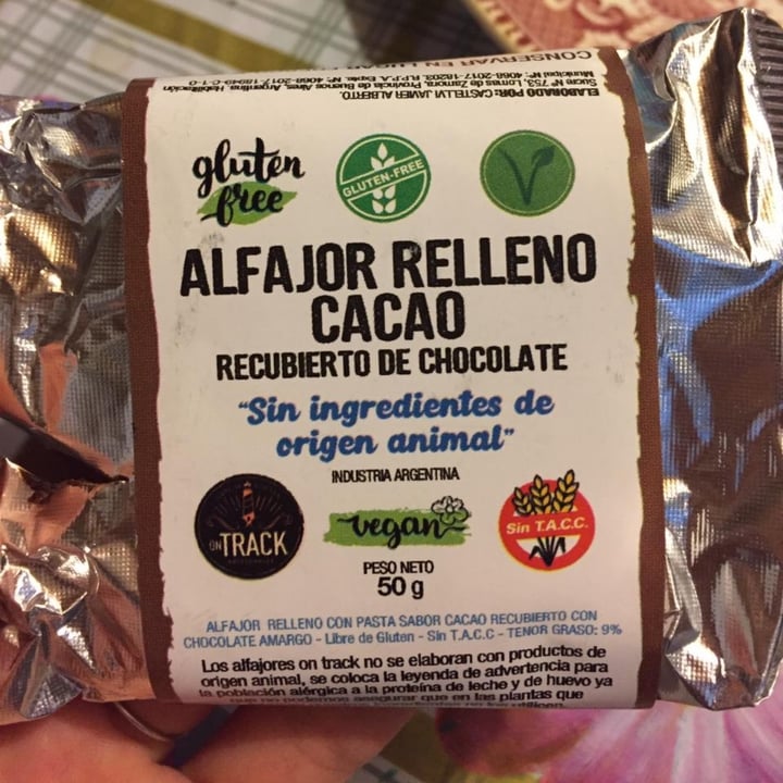 photo of On Track Alfajor Relleno Cacao shared by @rama96 on  03 Feb 2021 - review