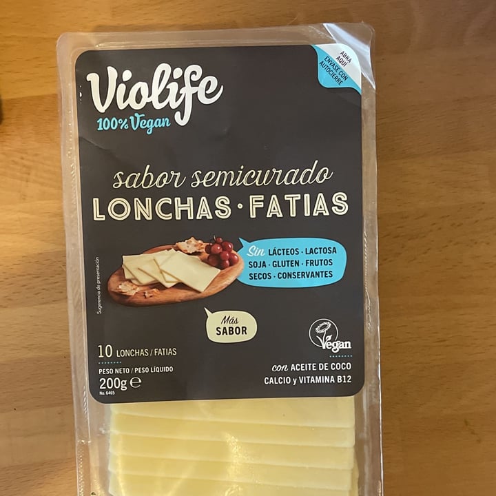 review photo of Violife Lonchas fatias shared by @saanvaquero on 26 Feb 2022 - review