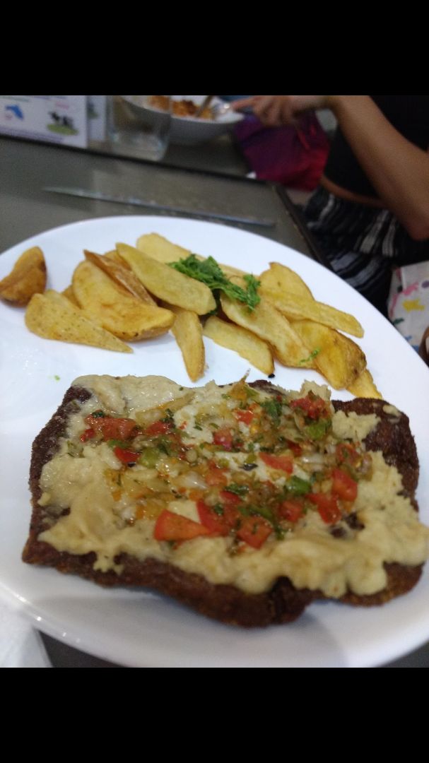 photo of Loving Hut Seitan a la napolitana con papas shared by @melsky on  07 Apr 2020 - review
