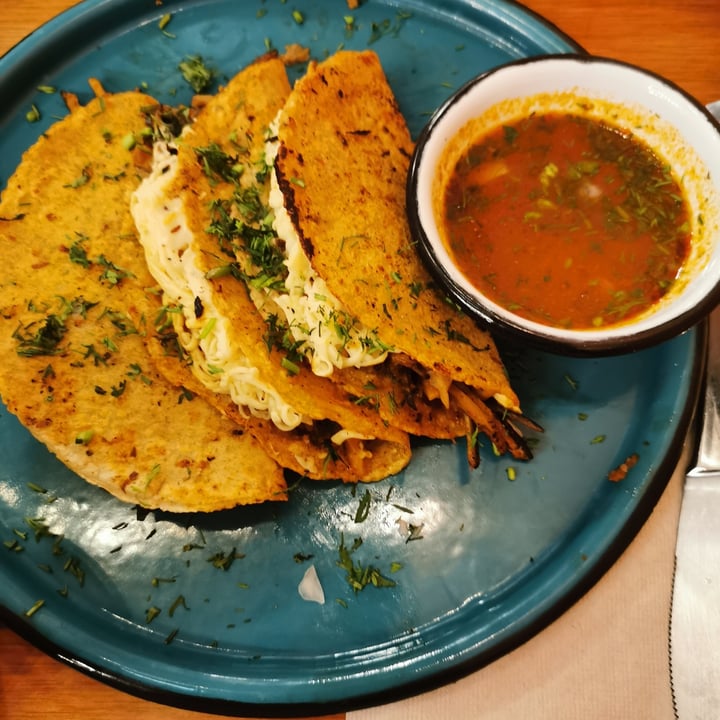 photo of Dalia Plant Power . Mex Tacos De Birria shared by @jalvarez87 on  30 Aug 2021 - review