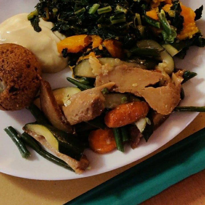 photo of Centro Natura srl Seitan con fagiolini, carote e zucchine shared by @federicazanasi on  27 Oct 2022 - review