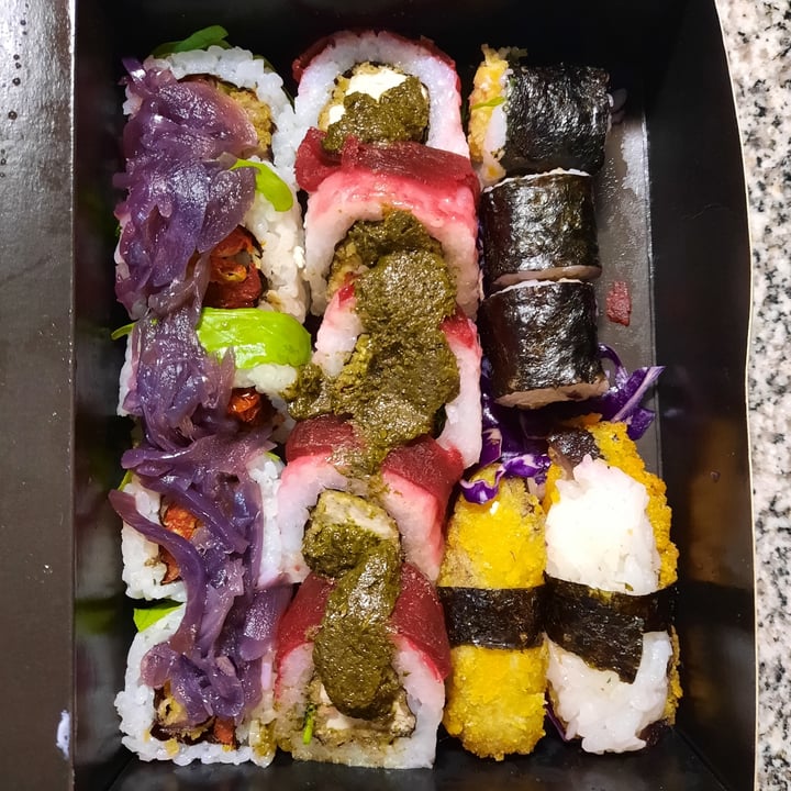 photo of Jiro Sushi - Sucursal Urquiza Combinado Sushi Vegan shared by @vegaly on  09 Aug 2021 - review