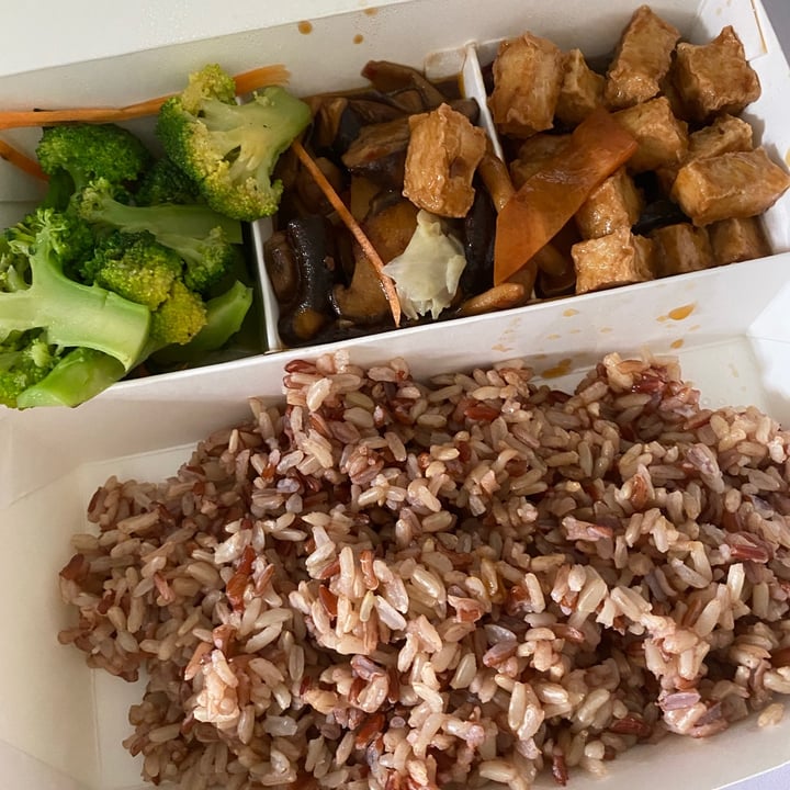 photo of Greendot PAYA LEBAR SQUARE 2 main + 1 green bento shared by @hannahjtan on  19 Jul 2021 - review