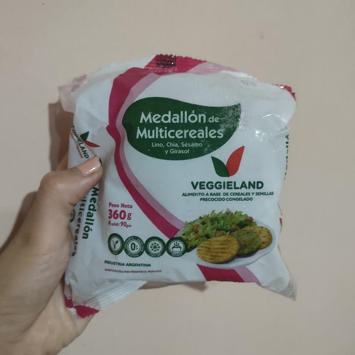 photo of Veggieland Medallón Multicereales shared by @disculpefuegotiene on  19 Feb 2022 - review