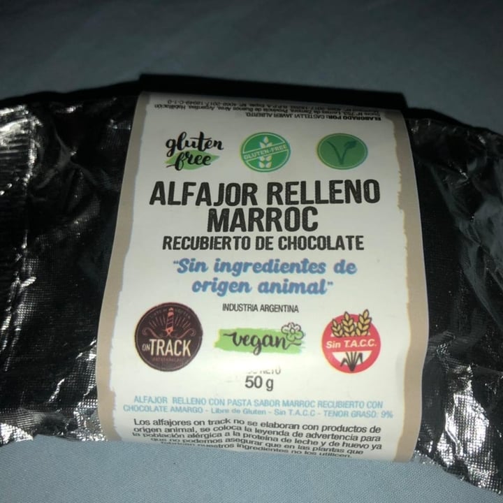 photo of On Track Alfajor Relleno Marroc shared by @valenchula on  23 Nov 2020 - review