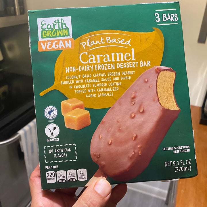 photo of Earth Grown Caramel non-dairy frozen dessert bar shared by @santo-vegano on  25 May 2022 - review