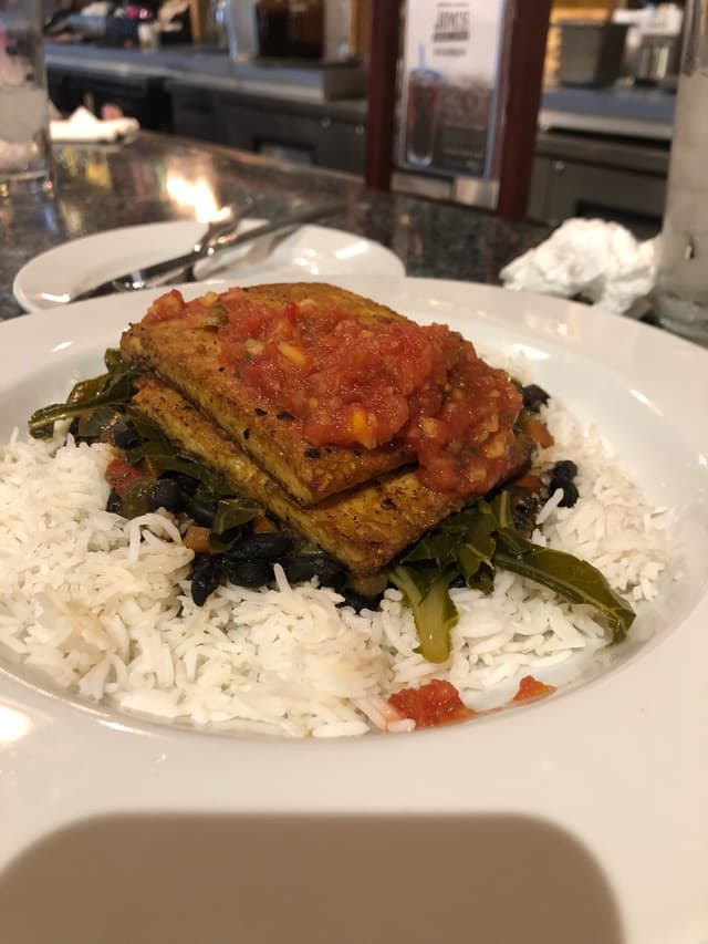 Foto del plato “Blackened Tempeh”