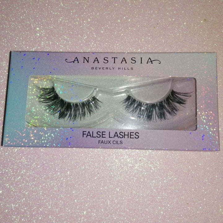 review photo of Anastasia Beverly Hills False lashes. Eleganza shared by @akahai on 11 Feb 2021 - review