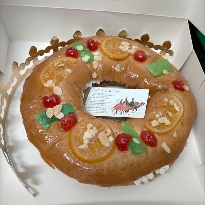 photo of CroisSants roscón de Reyes shared by @m0n on  06 Jan 2022 - review