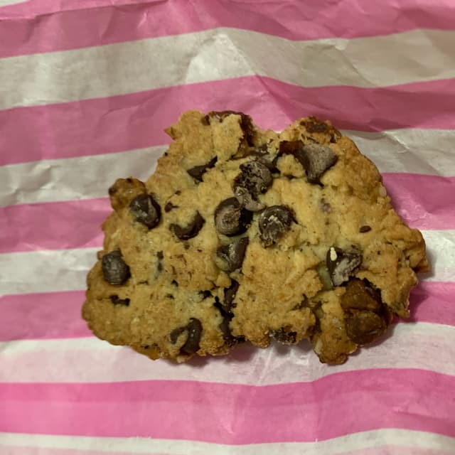 Foto del piatto “Biscotti con gocce di cioccolato”