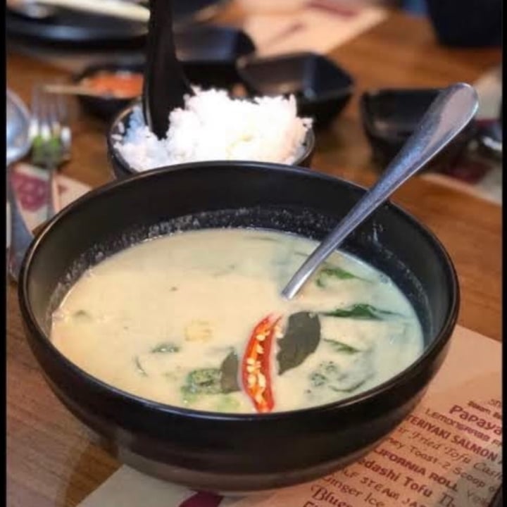 photo of BLUE’S KITCHEN Thai Green Curry & Jasmine Rice shared by @aashna9112 on  07 Jul 2020 - review