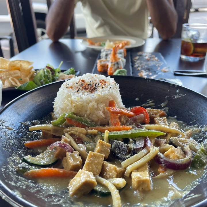 photo of Restaurante Inch Bar green curry with veggis&tofu shared by @bellasmith on  04 Nov 2022 - review