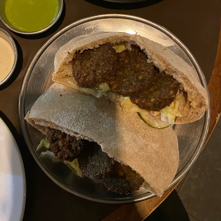 photo of Puerta Sandwich de falafel shared by @inespressable on  06 Aug 2022 - review