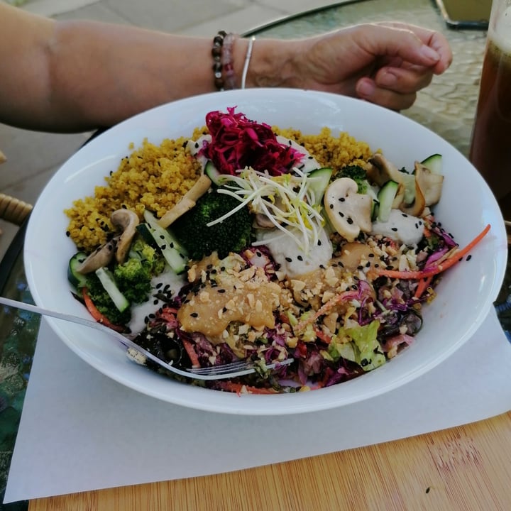 review photo of CRUDA Amor Natural Buda Bowl Thai shared by @yesse1744 on 29 Apr 2021 - review