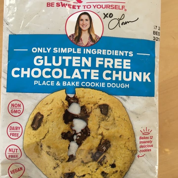 photo of Sweet Loren's Gluten free chocolate chunk cookies shared by @lisamc427 on  04 Nov 2020 - review