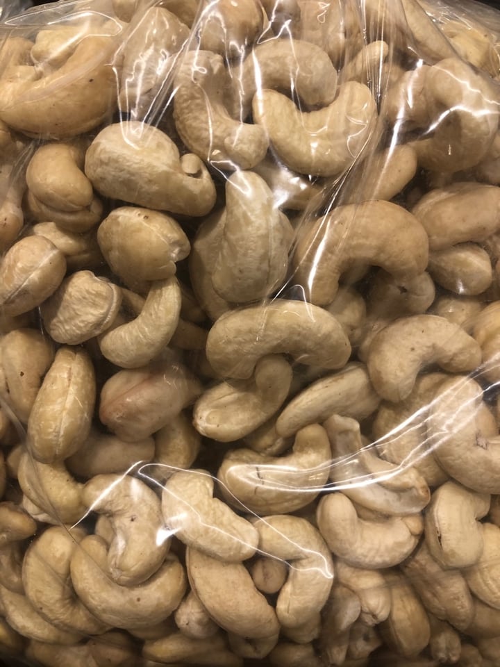 review photo of בני בשוק לוינסקי קשיו shared by @aditromano on 14 Feb 2020 - review