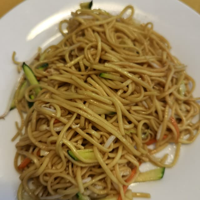 菜肴“Spaghetti cinesi con le verdure”的照片