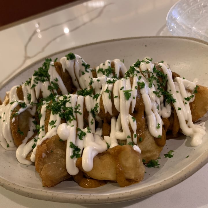 photo of Lona Misa Patatas Bravas shared by @cnnna on  27 Apr 2021 - review